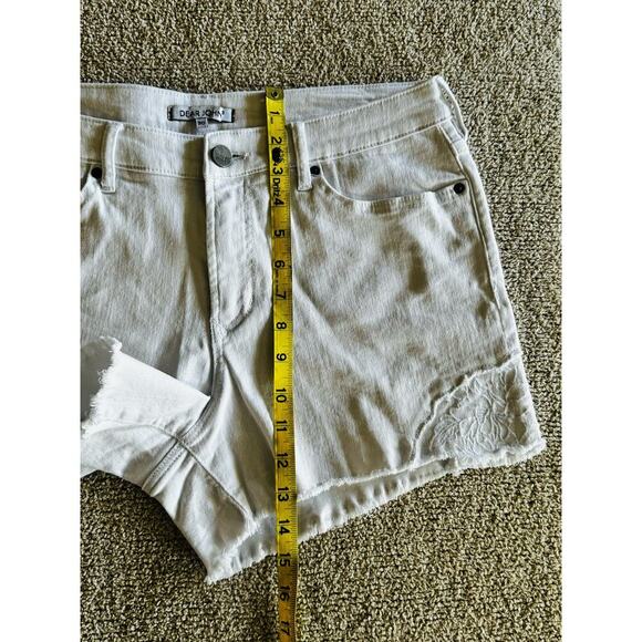 Dear John Lillie Frayed hem Cut Off Denim Jean White Embroidered Shorts Size 30 - Picture 13 of 16
